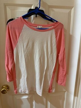GAP Pink and White Crew Neck Tee